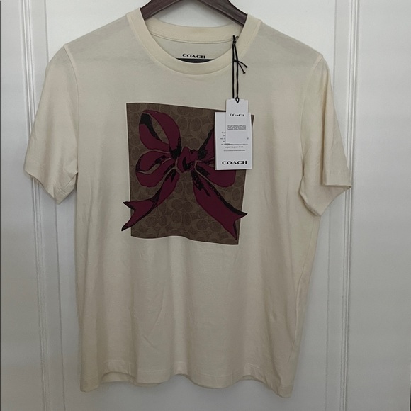 COACH signature square bow t-shirt Sz S NWT - Picture 3 of 6